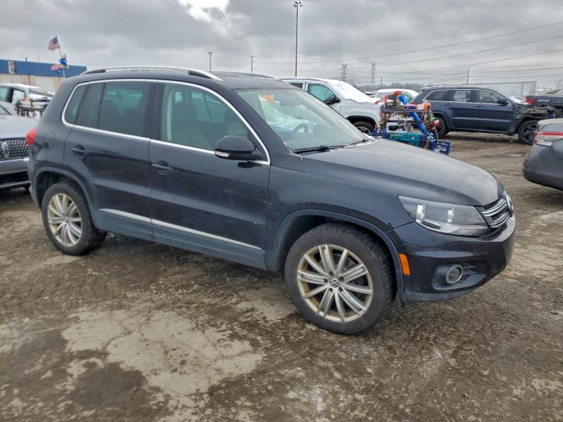 2012 VOLKSWAGEN TIGUAN S #3305331371