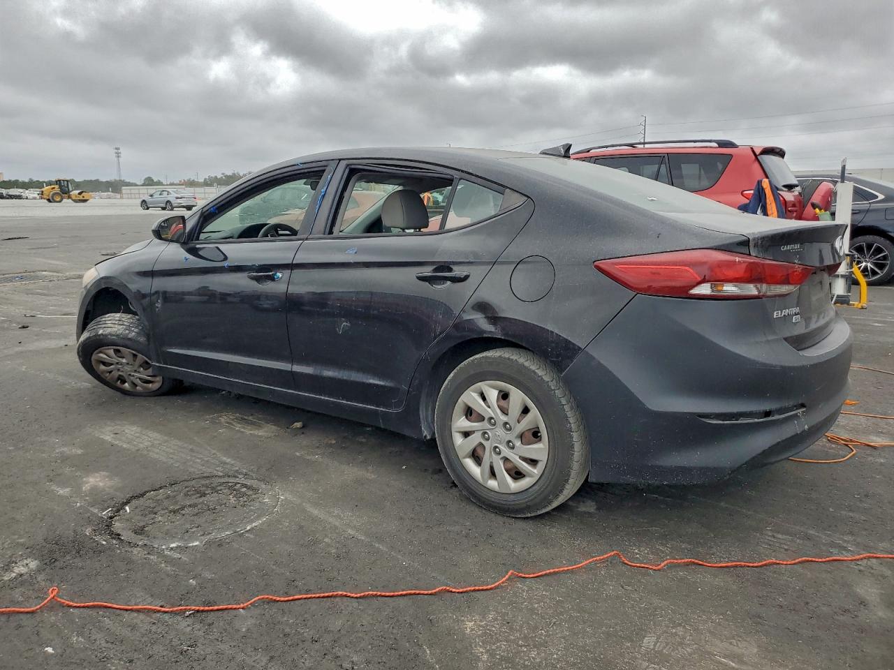Lot #3302735065 2017 HYUNDAI ELANTRA SE