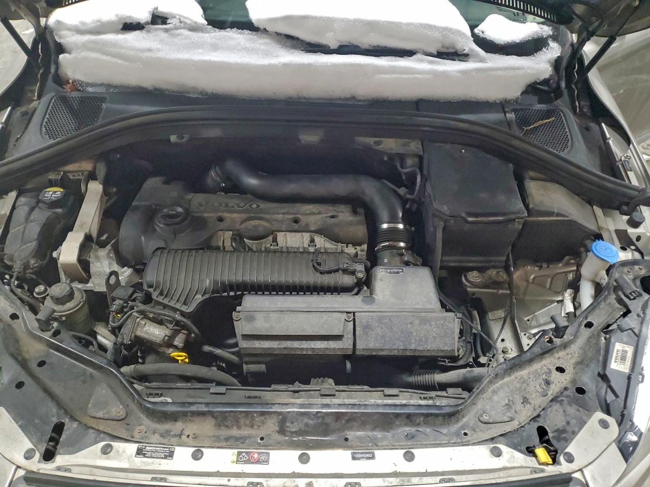 VOLVO XC60 T5 PLATINUM