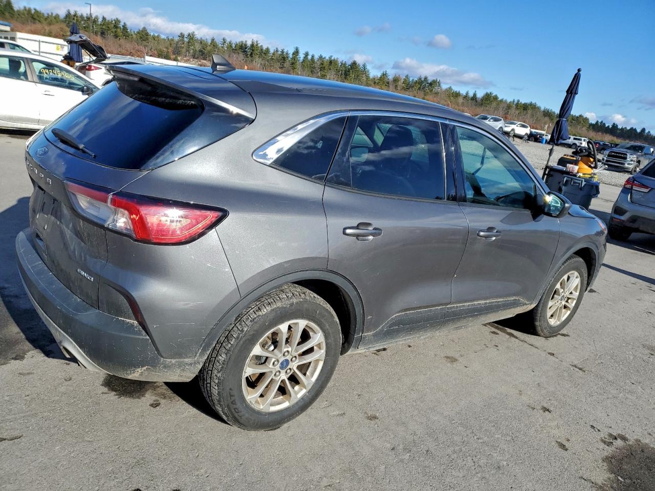 FORD ESCAPE SE