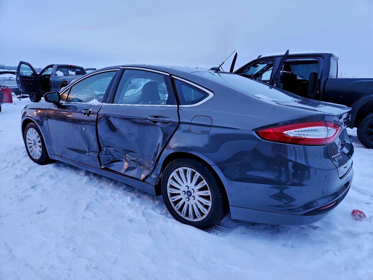 Lot #3310453347 2016 FORD FUSION SE