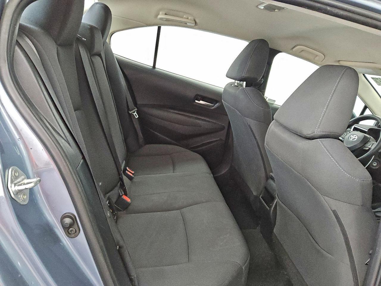 Lot #3312369778 2021 TOYOTA COROLLA LE