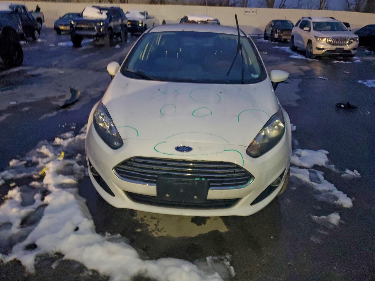 Lot #3316712433 2019 FORD FIESTA SE