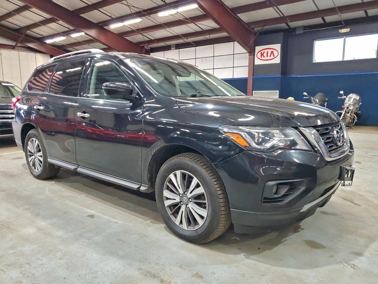 Lot #3312235539 2018 NISSAN PATHFINDER