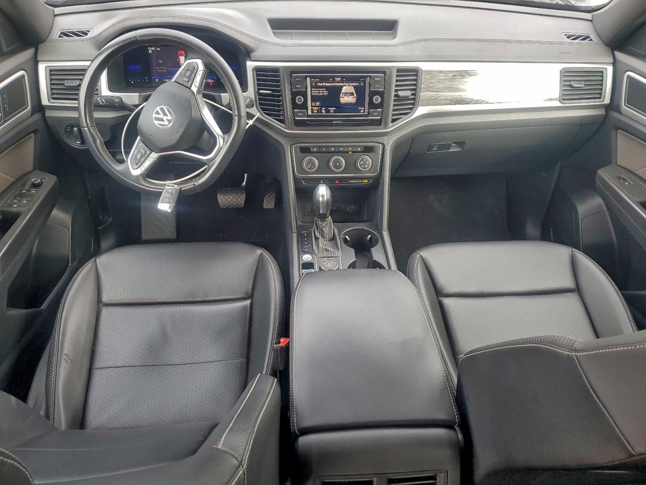 VOLKSWAGEN ATLAS CROSS SPORT SE