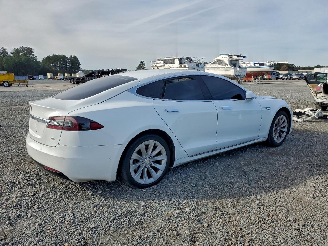 TESLA MODEL S