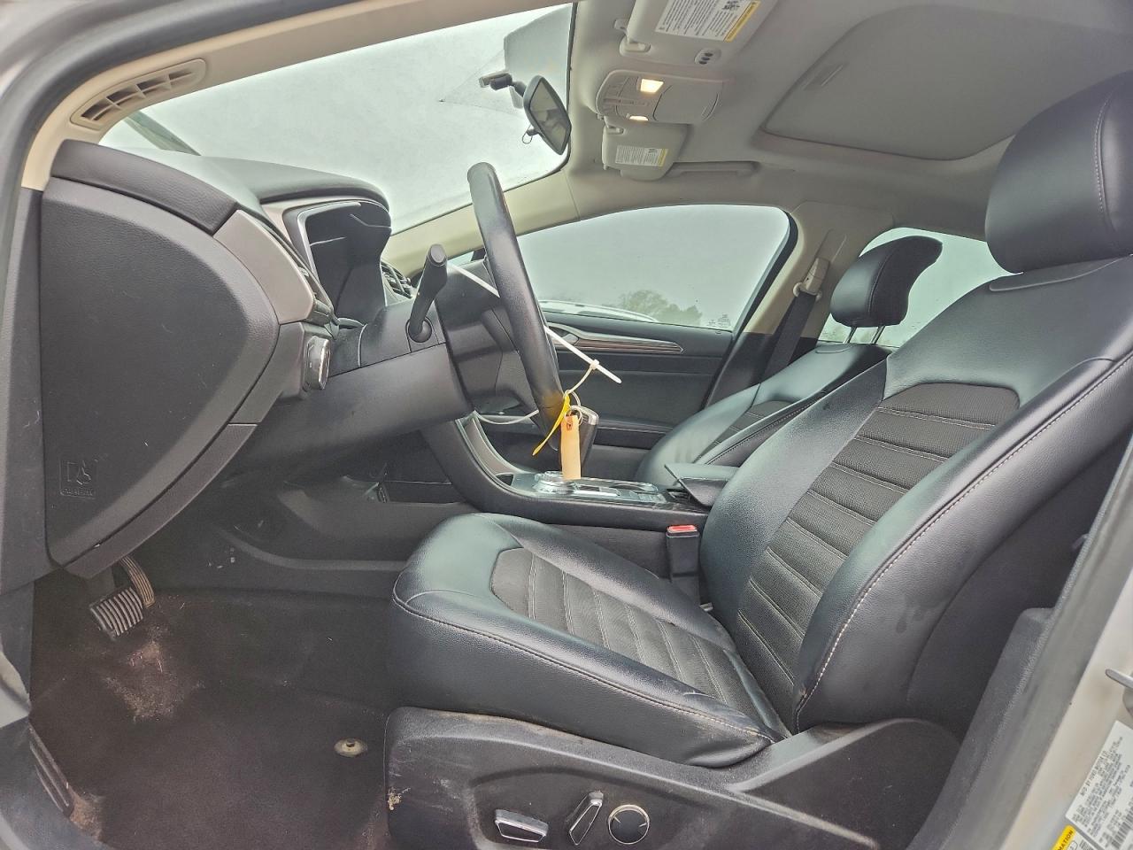 FORD FUSION SE HYBRID