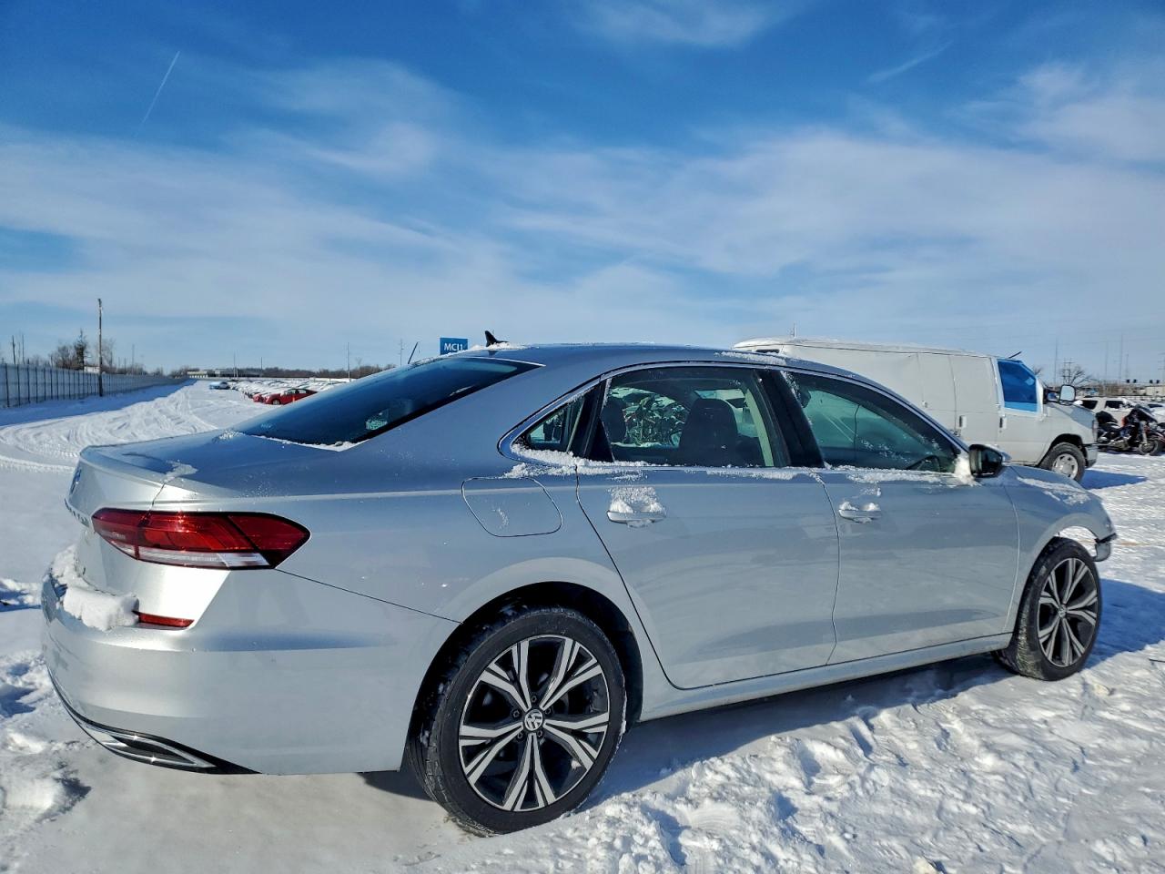 VOLKSWAGEN PASSAT SE