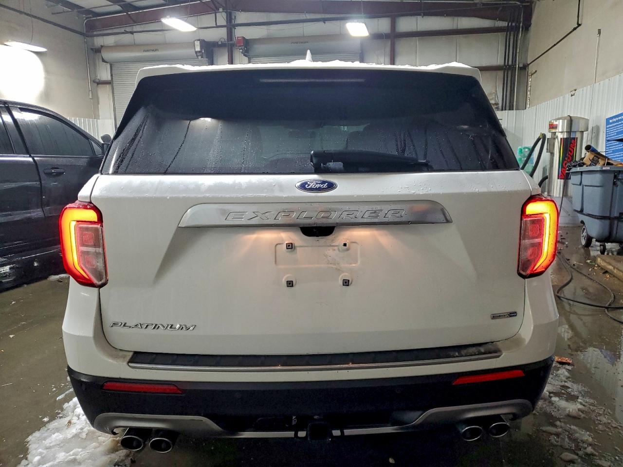 FORD EXPLORER PLATINUM