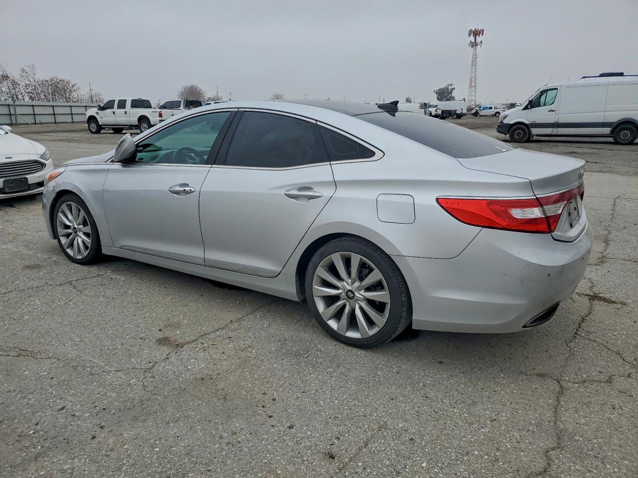 Lot #3308522618 2014 HYUNDAI AZERA GLS