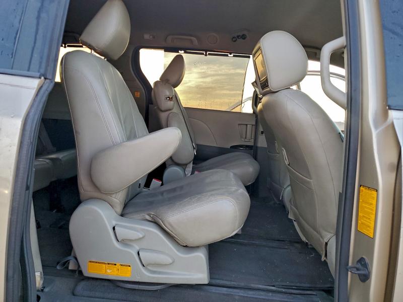 2012 TOYOTA SIENNA LE #3309385013