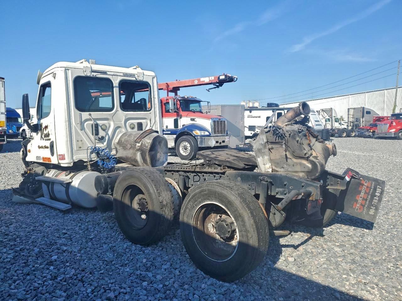 Lot #3305238017 2014 FREIGHTLINER CASCADIA