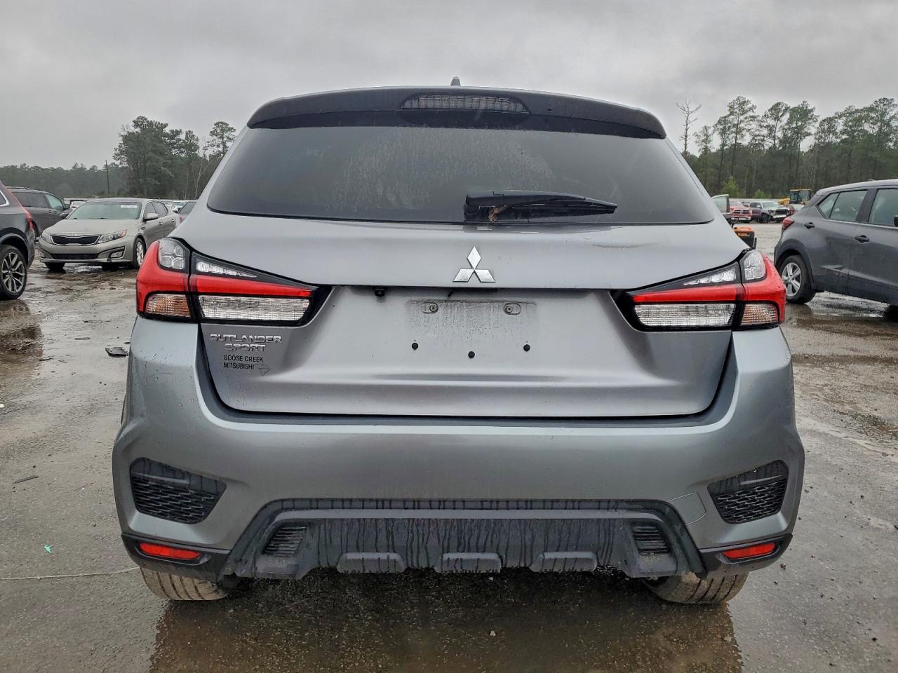 MITSUBISHI OUTLANDER S/SE