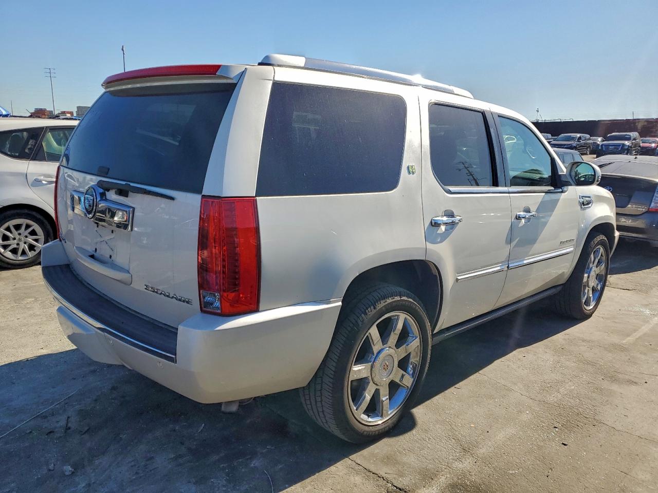 CADILLAC ESCALADE HYBRID