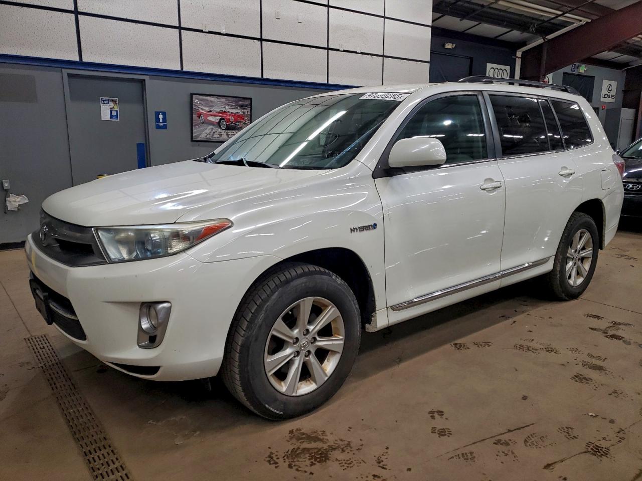 Lot #3319161538 2011 TOYOTA HIGHLANDER