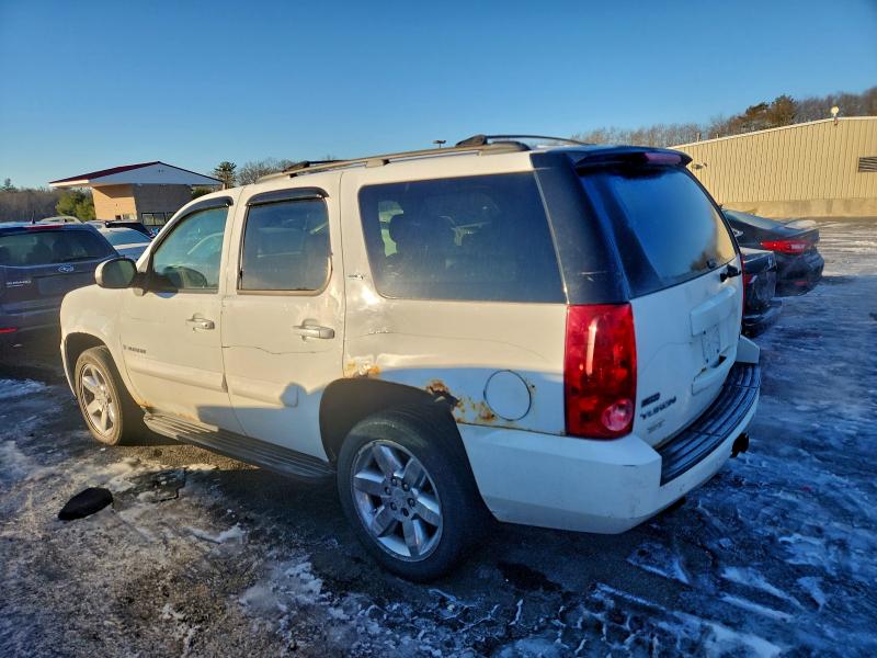 2009 GMC YUKON SLT #3318985934
