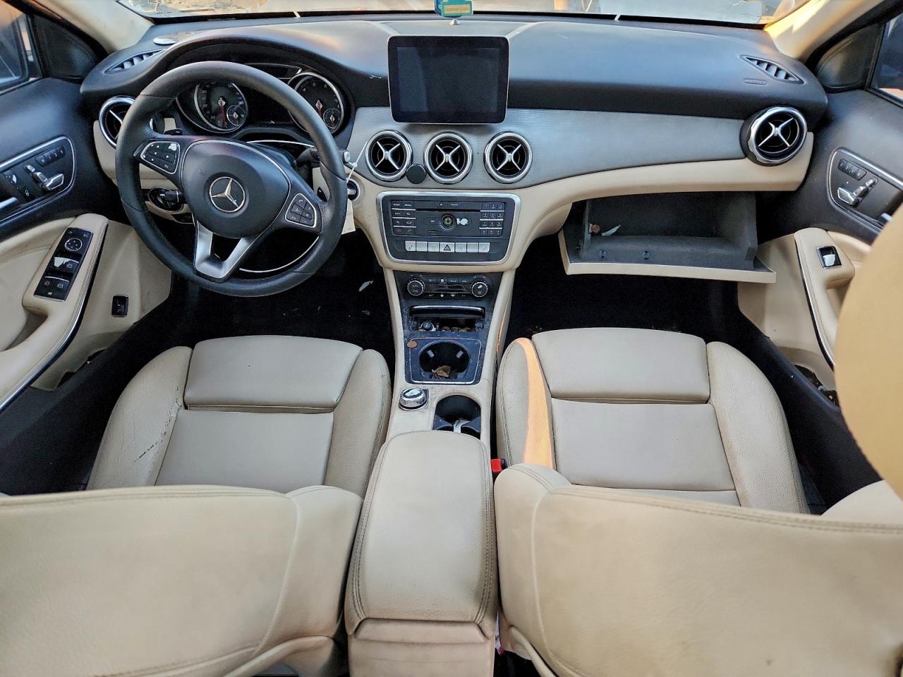 MERCEDES-BENZ GLA-CLASS 250