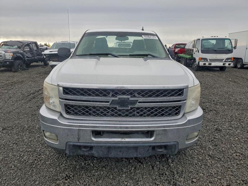 2011 CHEVROLET SILVERADO #3309572626