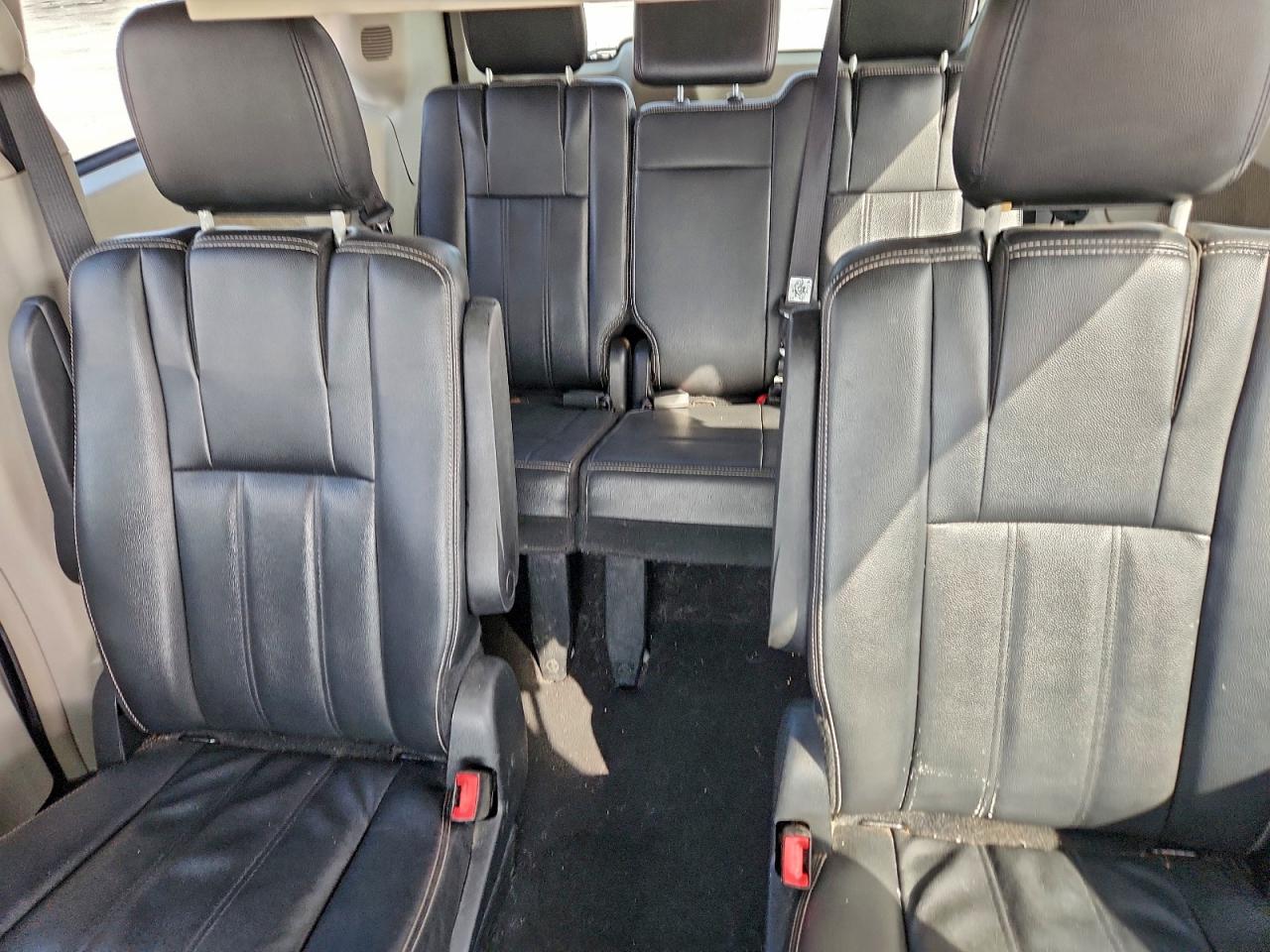 CHRYSLER TOWN & COUNTRY TOURING