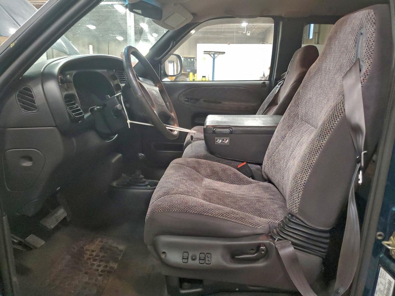 Lot #3304528450 1998 DODGE RAM 1500