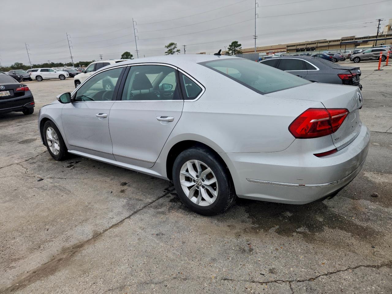 Lot #3316094278 2016 VOLKSWAGEN PASSAT S