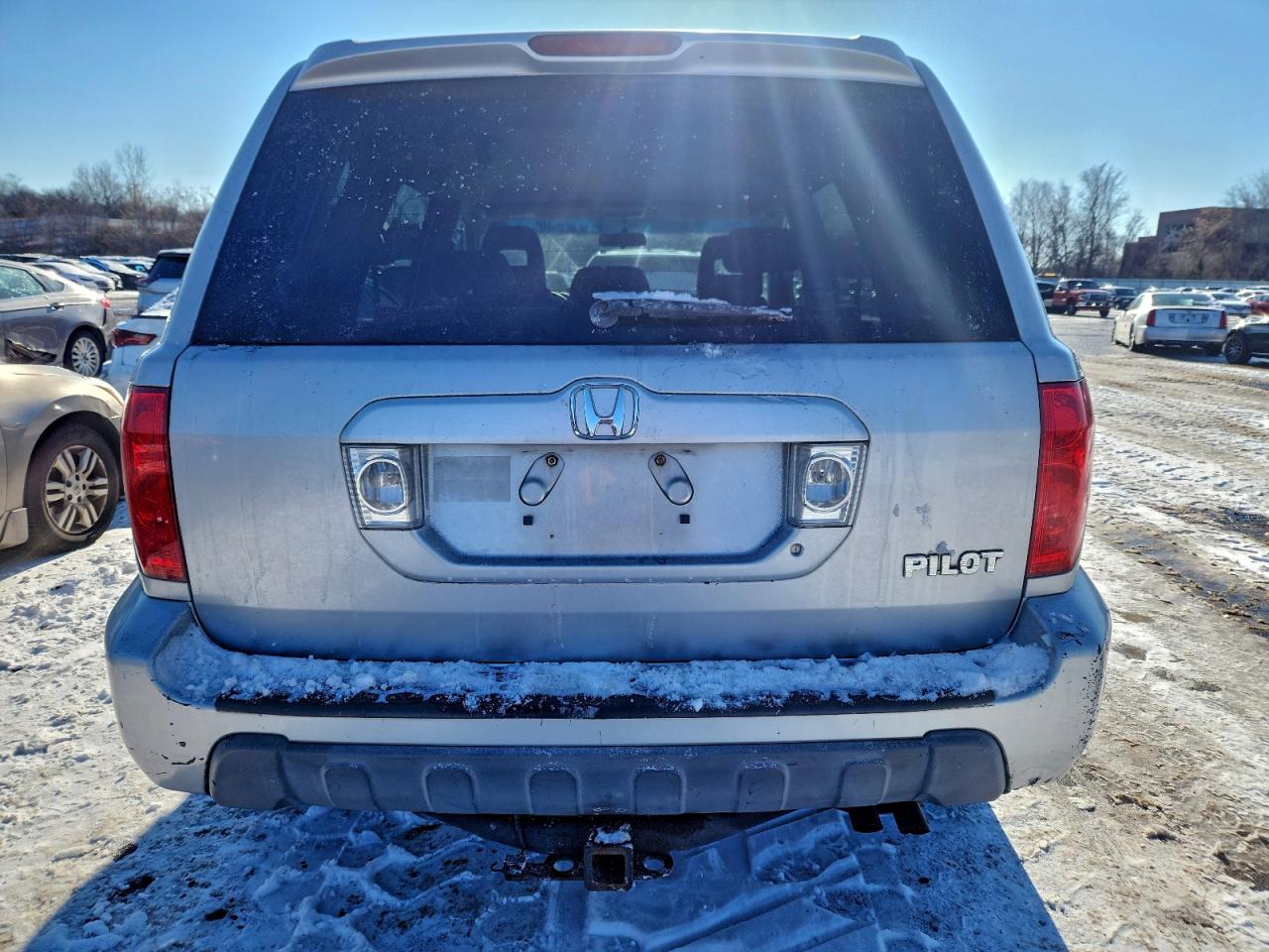 Lot #3317703104 2004 HONDA PILOT EX