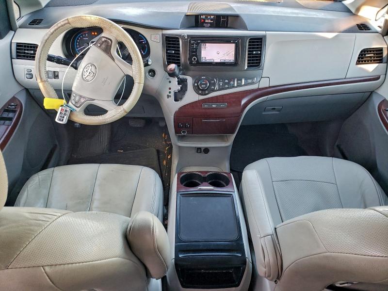 2014 TOYOTA SIENNA XLE #3317866953