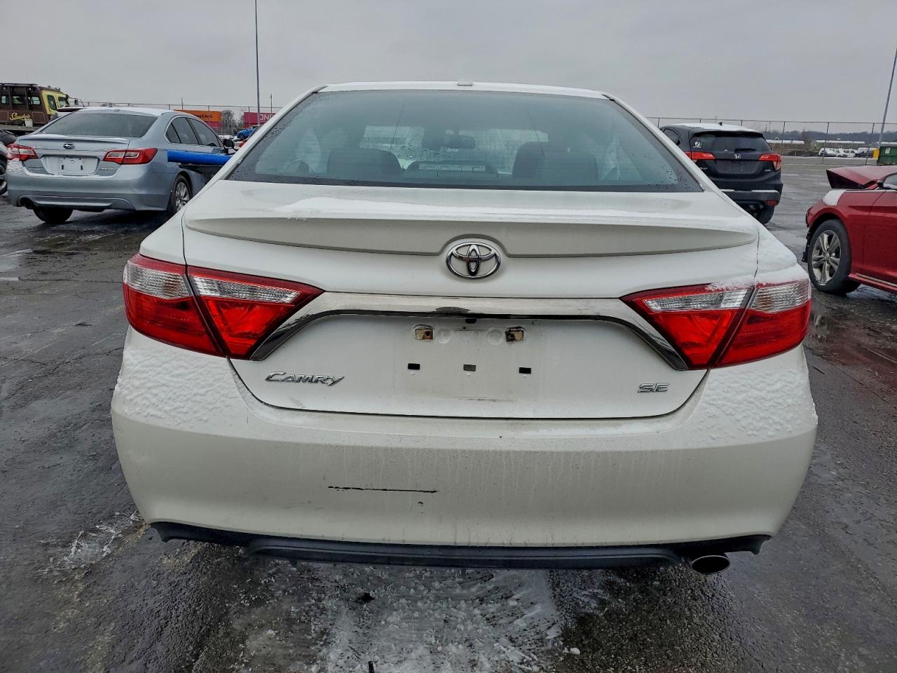 TOYOTA CAMRY LE