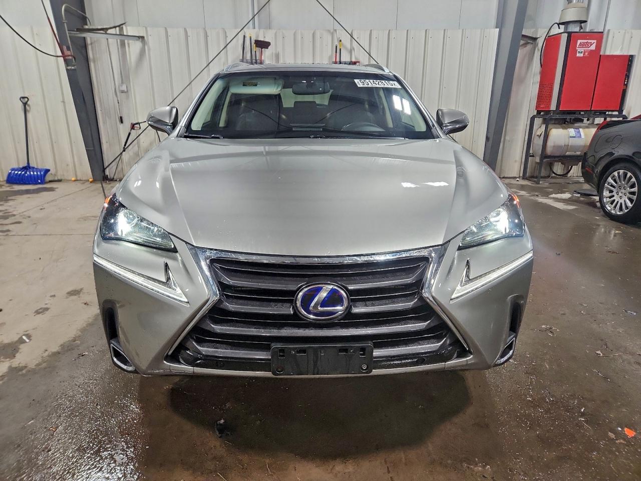 LEXUS NX 300H