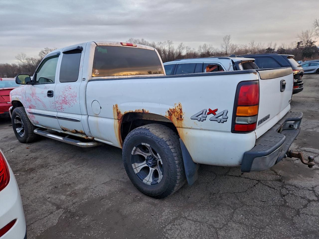 Lot #3310318043 2004 GMC NEW SIERRA