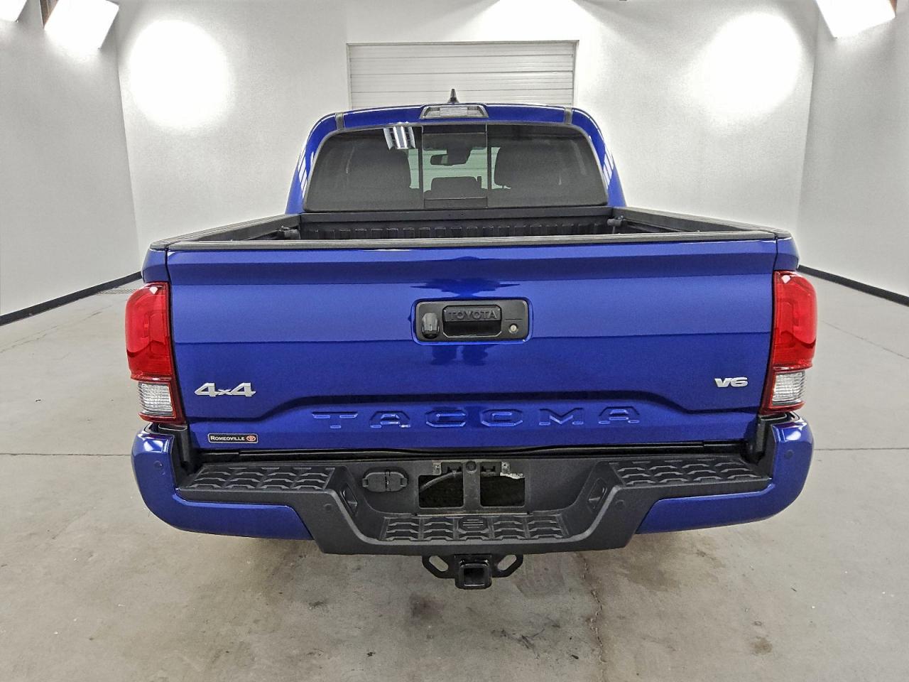 TOYOTA TACOMA DOUBLE CAB