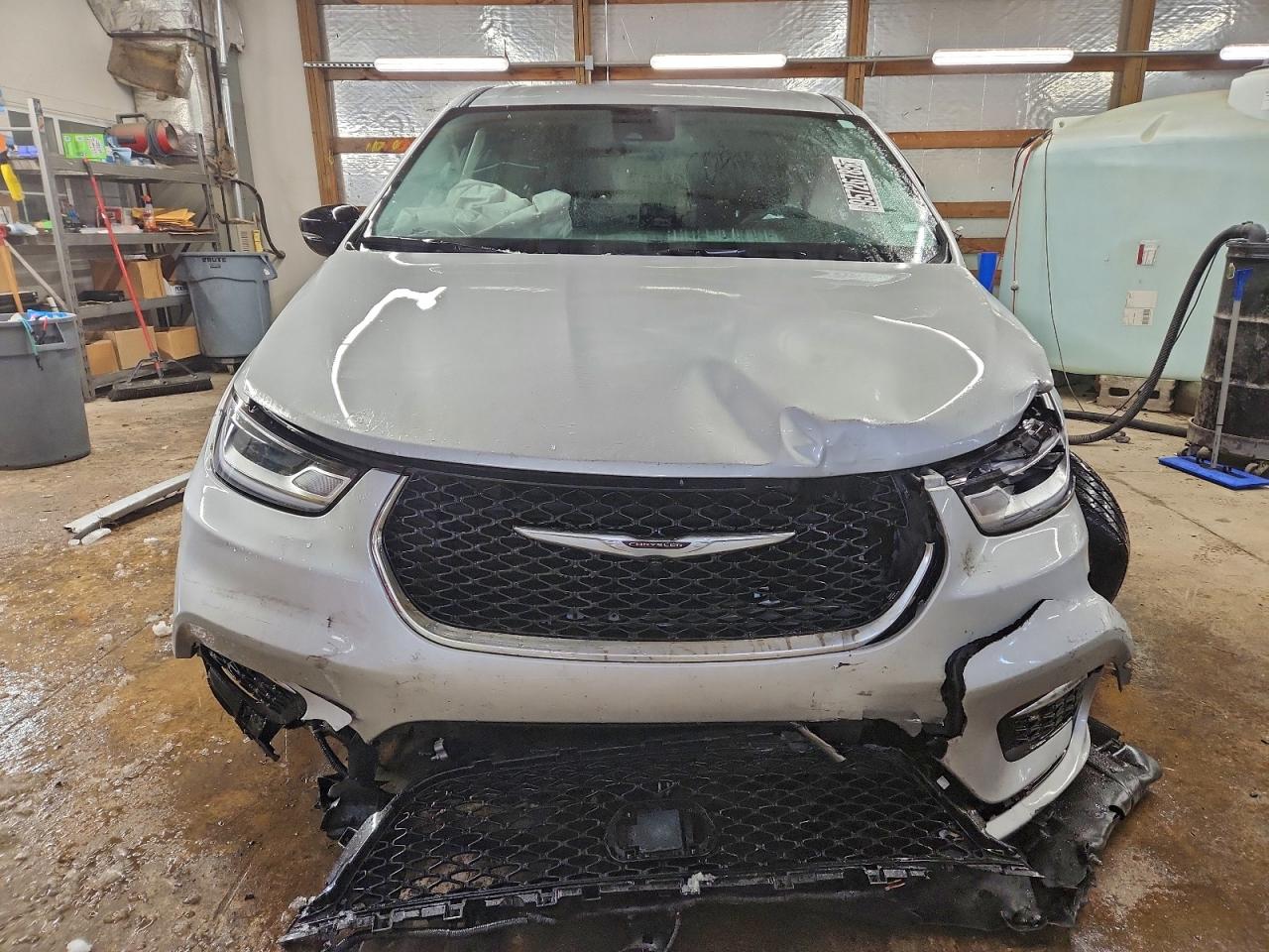 CHRYSLER PACIFICA TOURING L