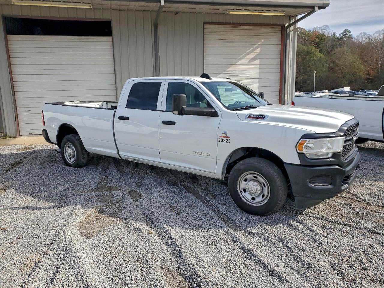 RAM 2500 TRADESMAN