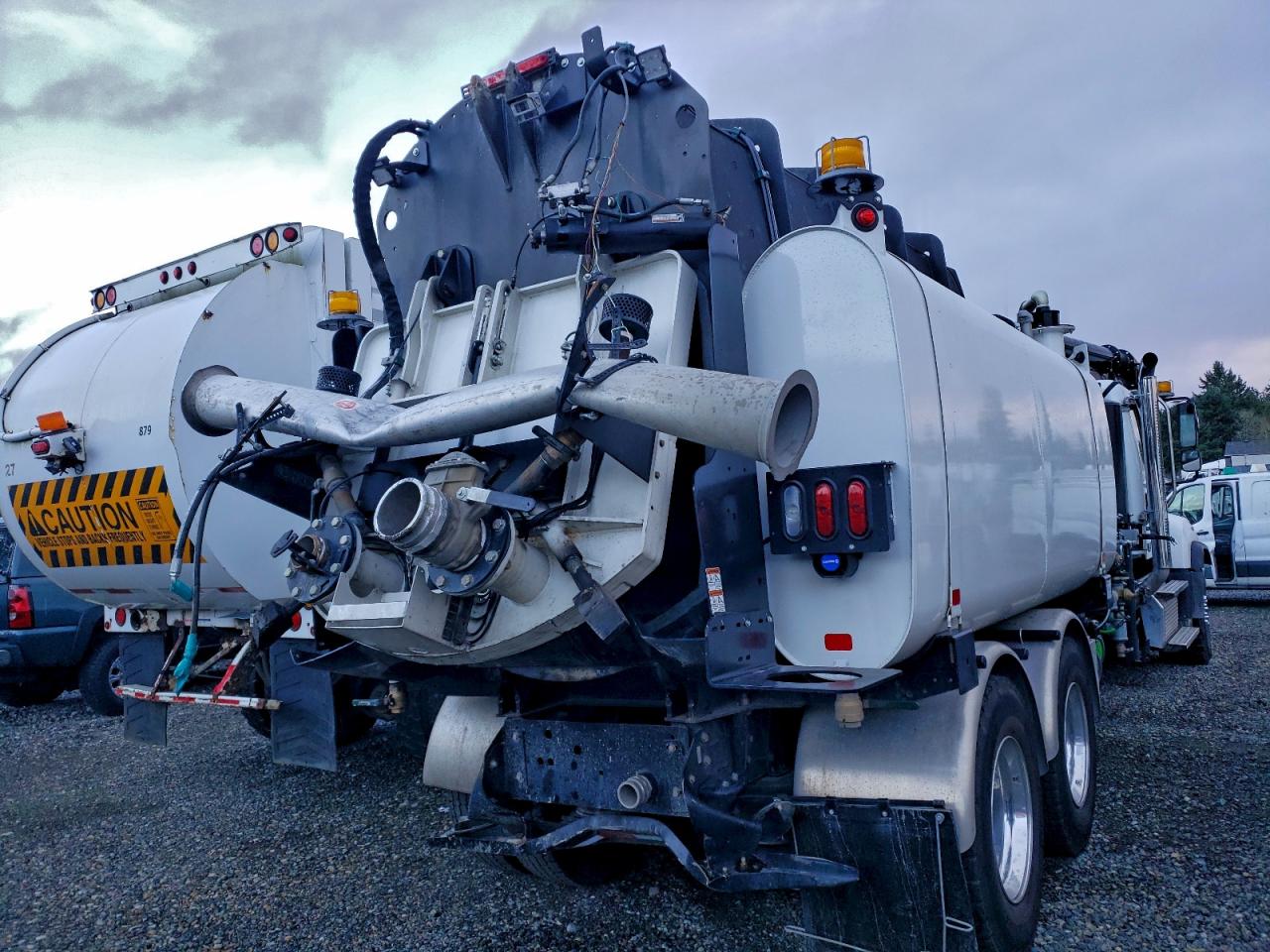 Lot #3317738066 2025 FREIGHTLINER 114SD