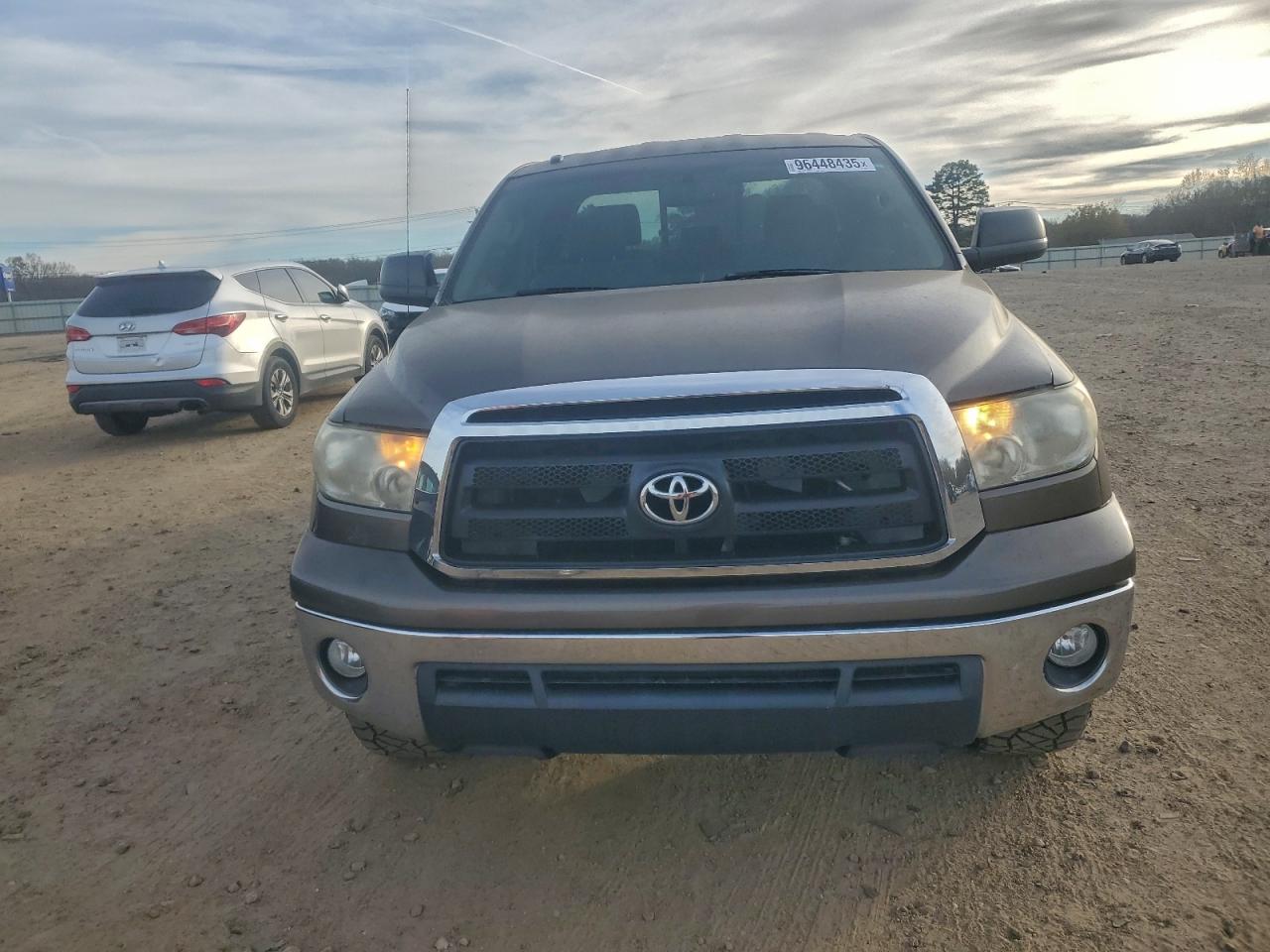 TOYOTA TUNDRA DOUBLE CAB SR5