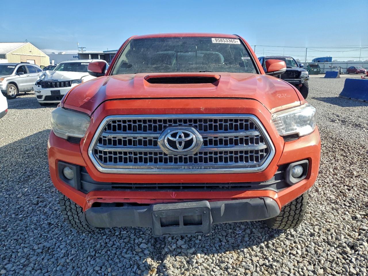 Lot #3318244873 2017 TOYOTA TACOMA DOU