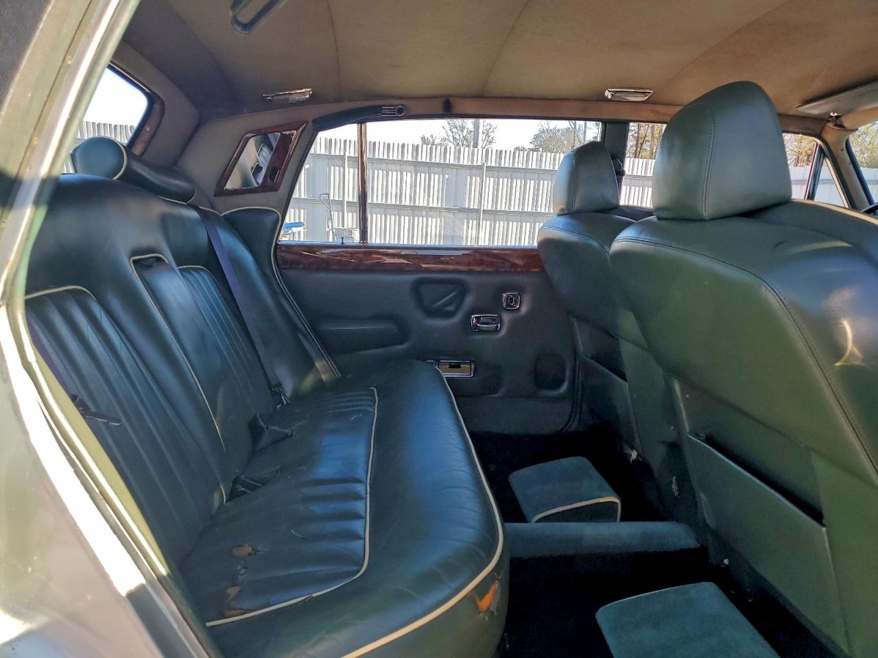 Lot #3312543826 1977 ROLLS-ROYCE WRAITH