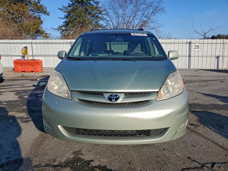 2008 TOYOTA SIENNA XLE #3312467623