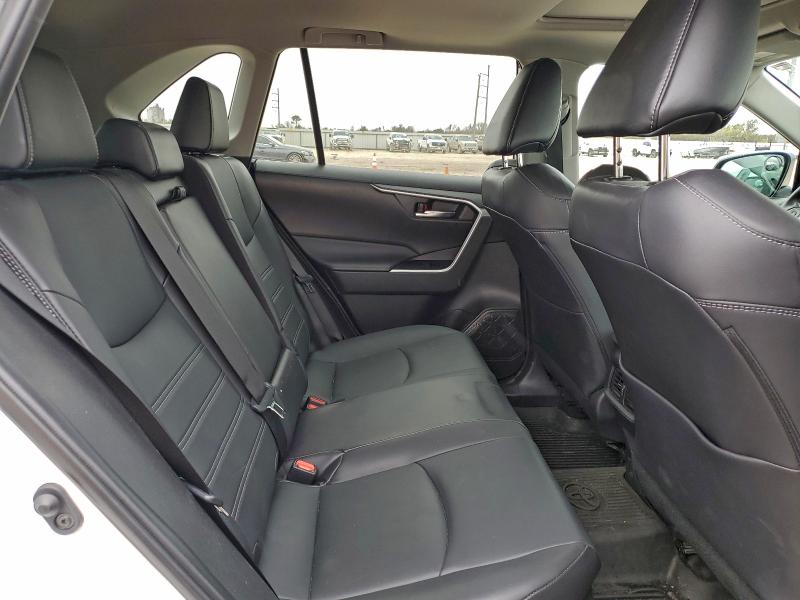 2024 TOYOTA RAV4 XLE P #3303981722