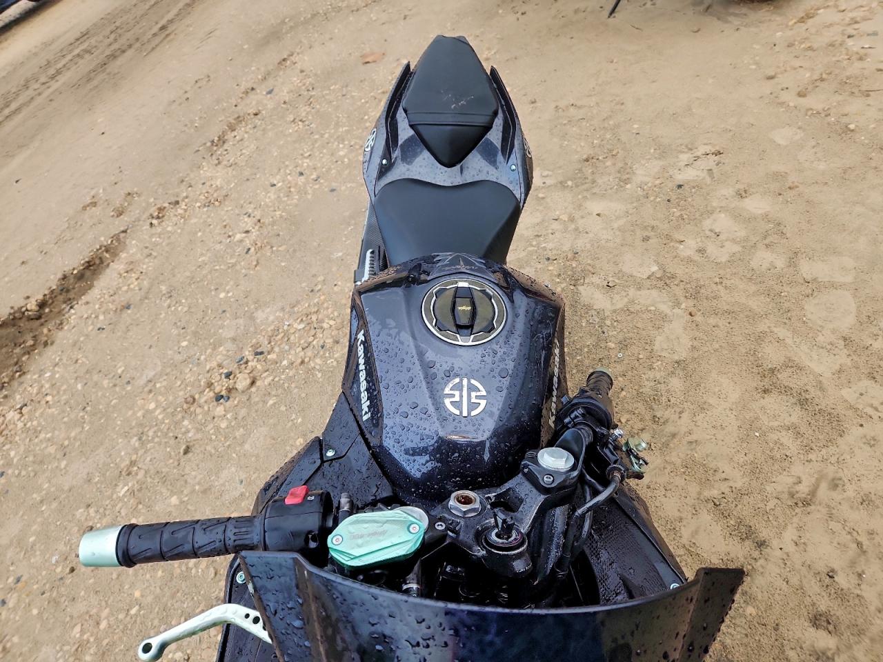 Lot #3315956127 2022 KAWASAKI EX400