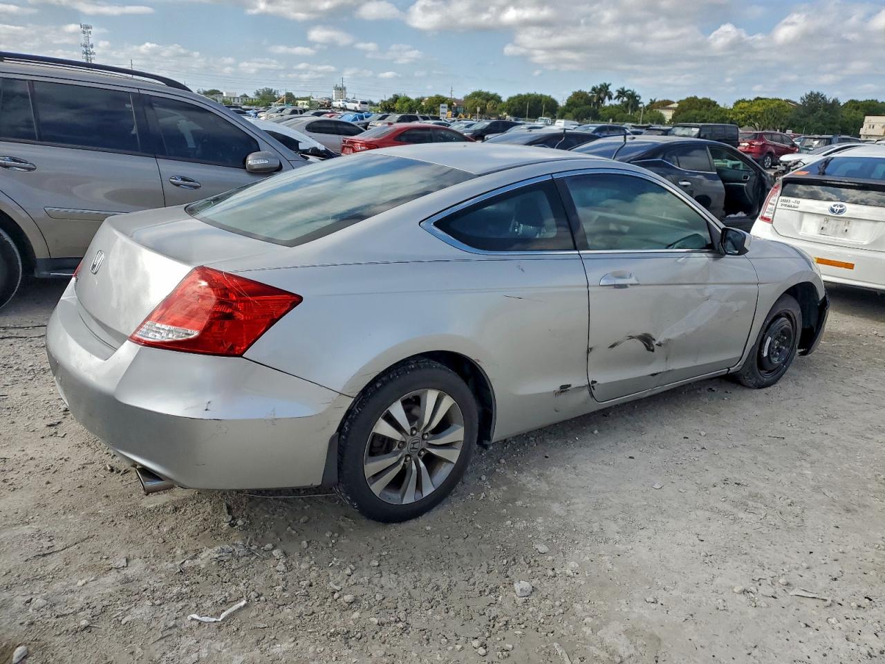 Lot #3309509572 2012 HONDA ACCORD EX