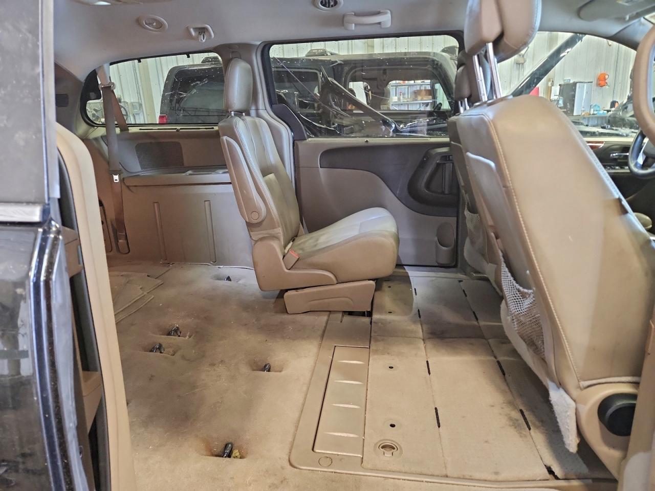 CHRYSLER TOWN & COUNTRY TOURING