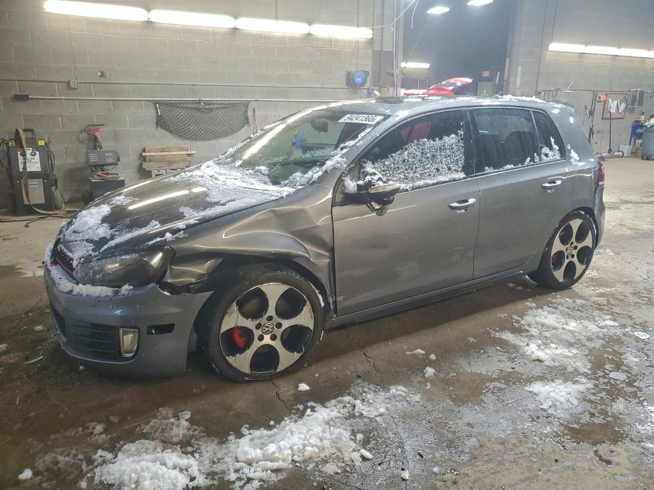 VOLKSWAGEN GOLF GTI