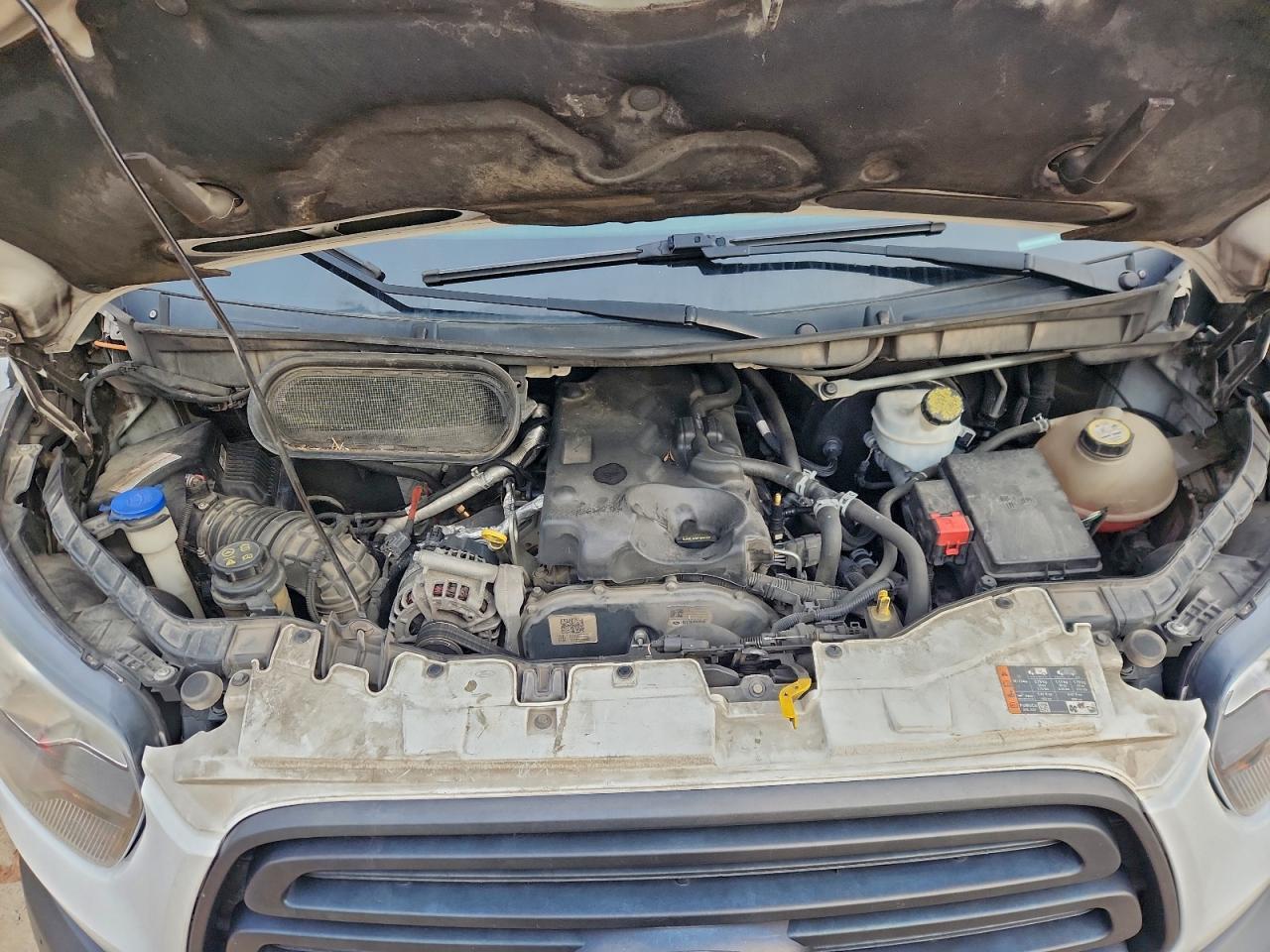 Lot #3319284705 2019 FORD TRANSIT T-