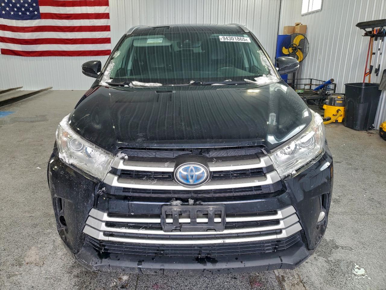 TOYOTA HIGHLANDER HYBRID