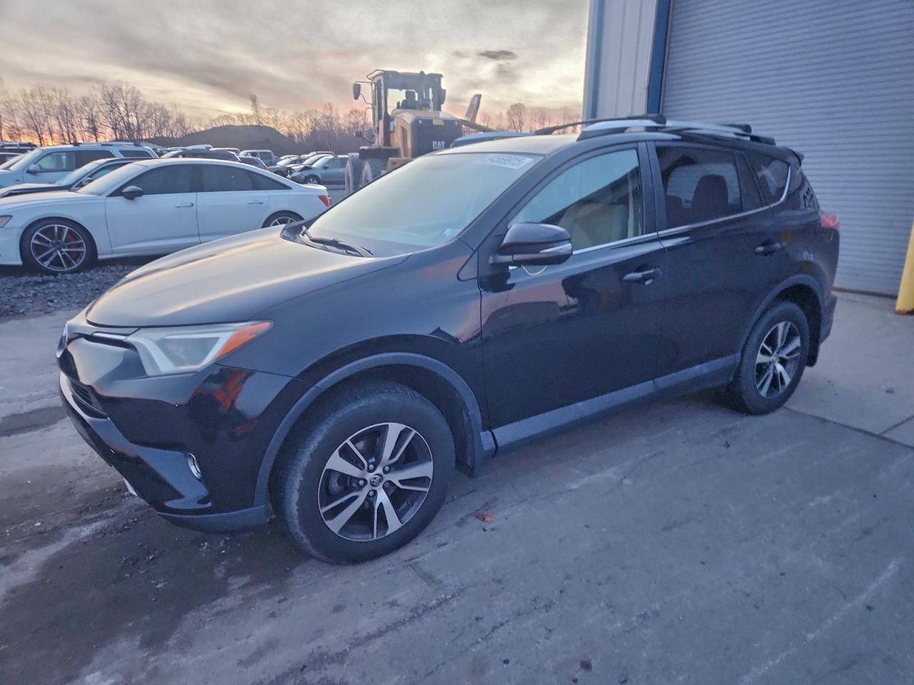 TOYOTA RAV4 XLE