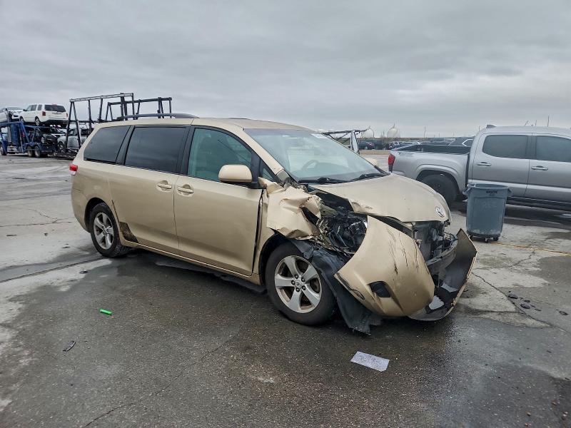 2011 TOYOTA SIENNA LE #3305505097