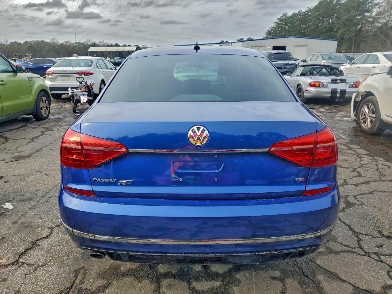 VOLKSWAGEN PASSAT S