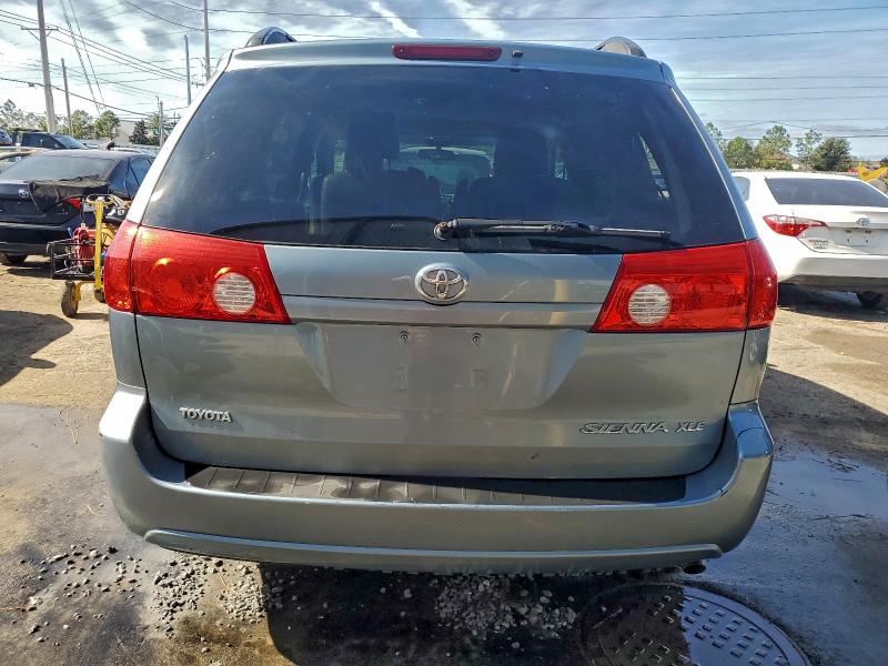 2010 TOYOTA SIENNA XLE #3315892088