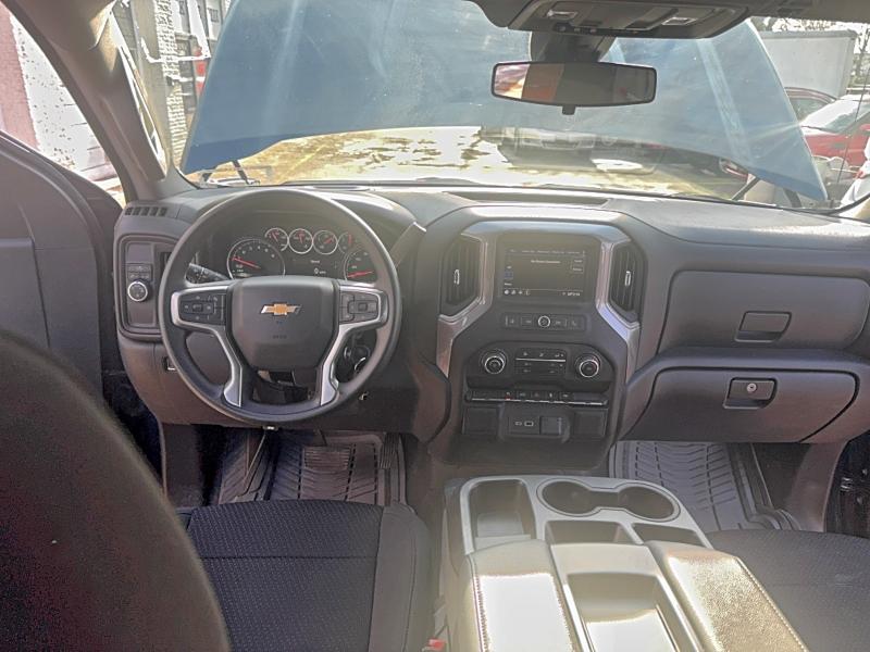 2022 CHEVROLET SILVERADO #3318993318
